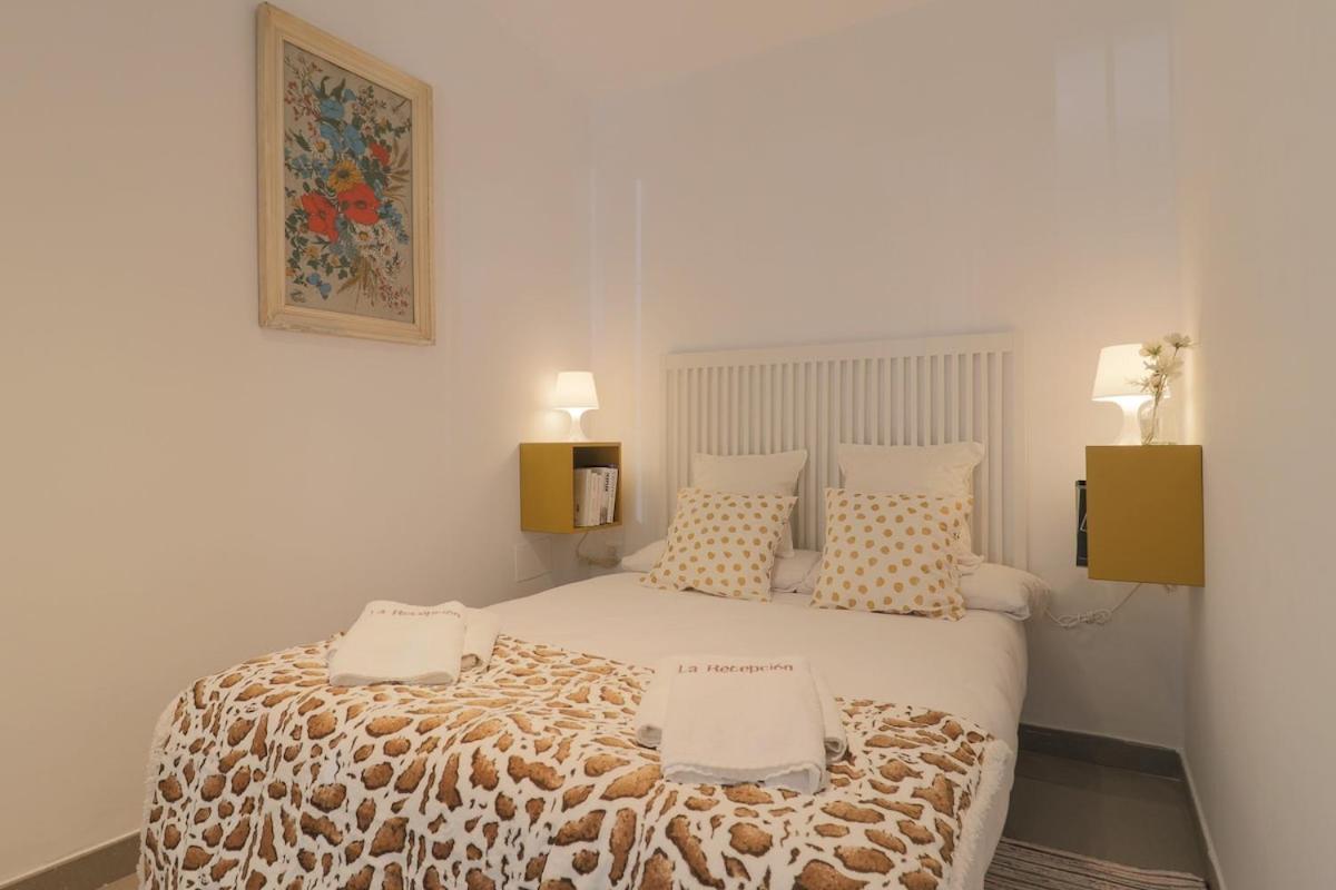 Seaside 2 Bedrooms By the Center Málaga Buitenkant foto